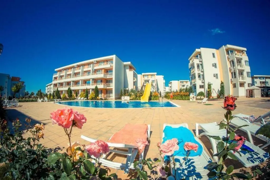 Modern, Self Contained, Studio location